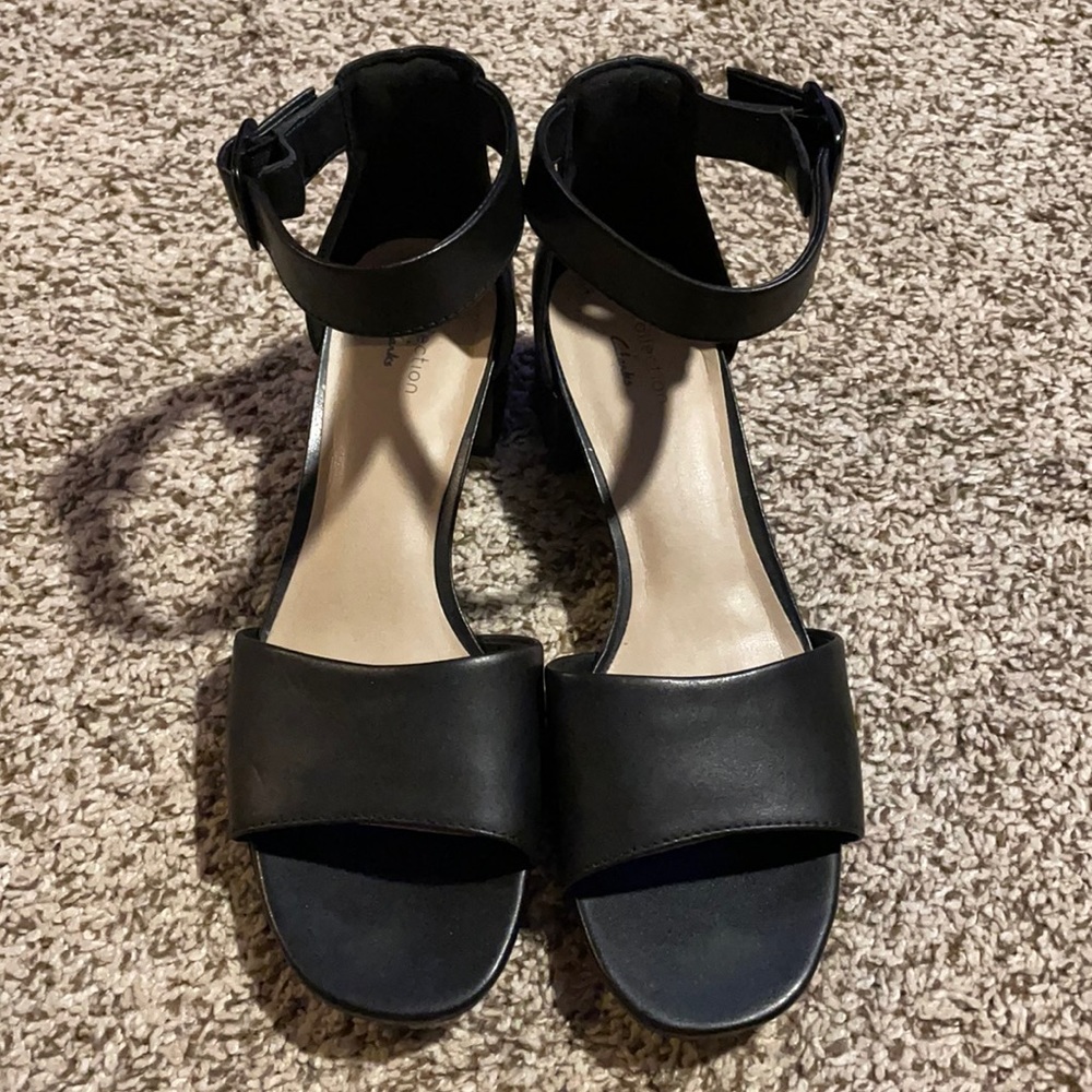 Collection by Clarks Ultimate Comfort block sandal